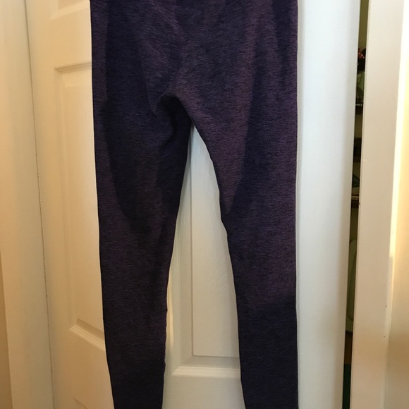 Beyond Yoga— good condition - Picture 3 of 7